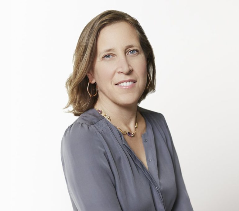 CEO YouTube - mundur - Susan Wojcicki
