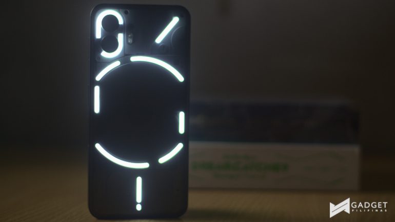 Nothing Phone (2) review Glyph Interface light