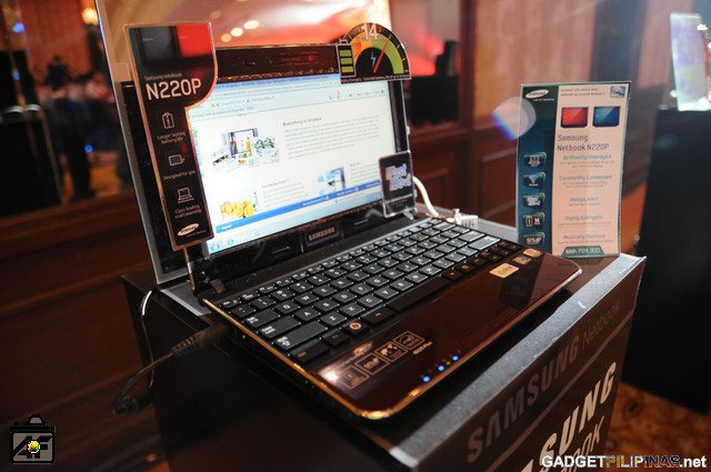 Samsung N220, the 14-Hours Workaholic Netbook