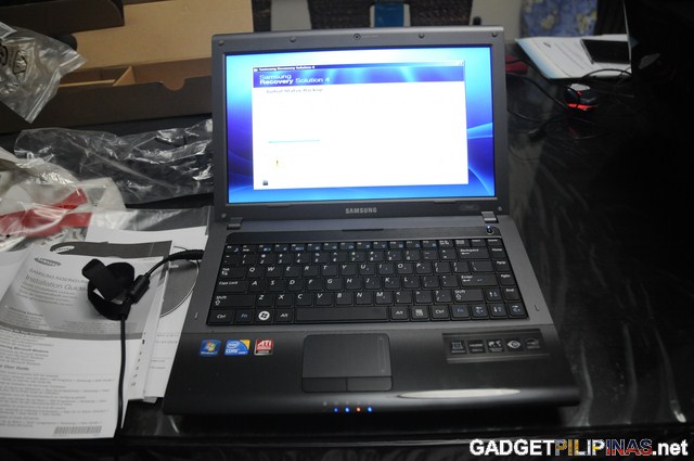 Samsung NP-R440 Unboxing 6