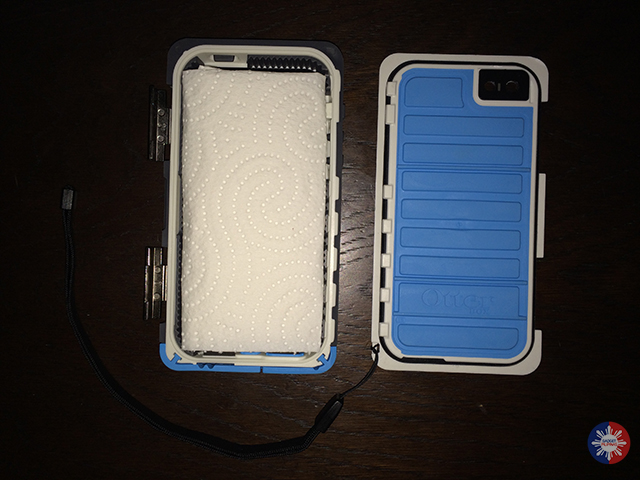Armor for iPhone 5 Water Test