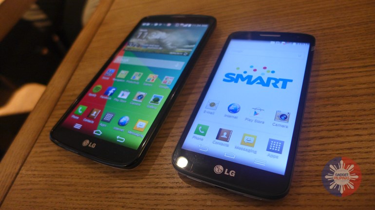 LG G Pro 2 on the left, LG G2 Mini LTE on the right