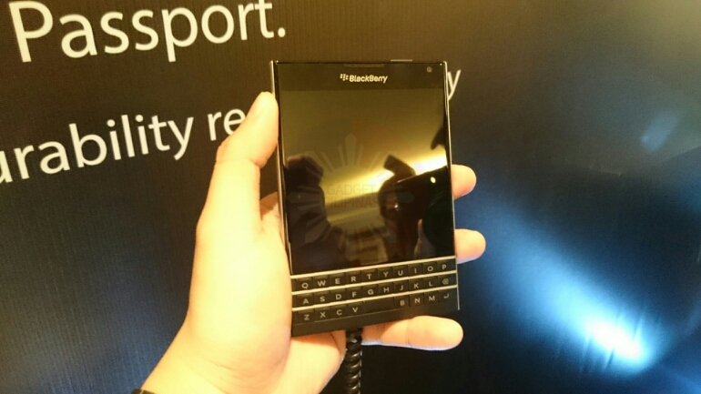 Blackberry Officially Launches Blackberry Passport in the Philippines