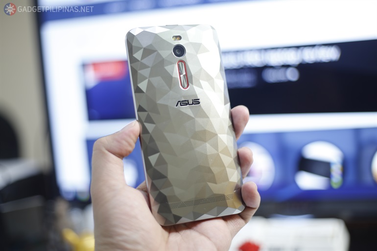 ASUS Zenfone 2 Deluxe Special Edition Unboxing and Quick Impressions