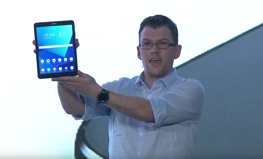 Samsung Unveils Galaxy Tab S3, Galaxy Book, and Gear VR with Controller