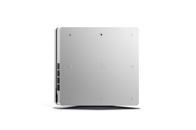 PS4 2000 Silver 06