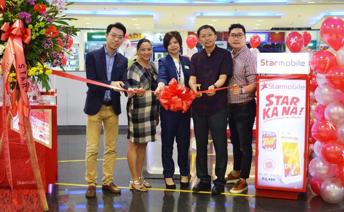 Starmobile Opens its First Experience Kiosk in SM Cubao!