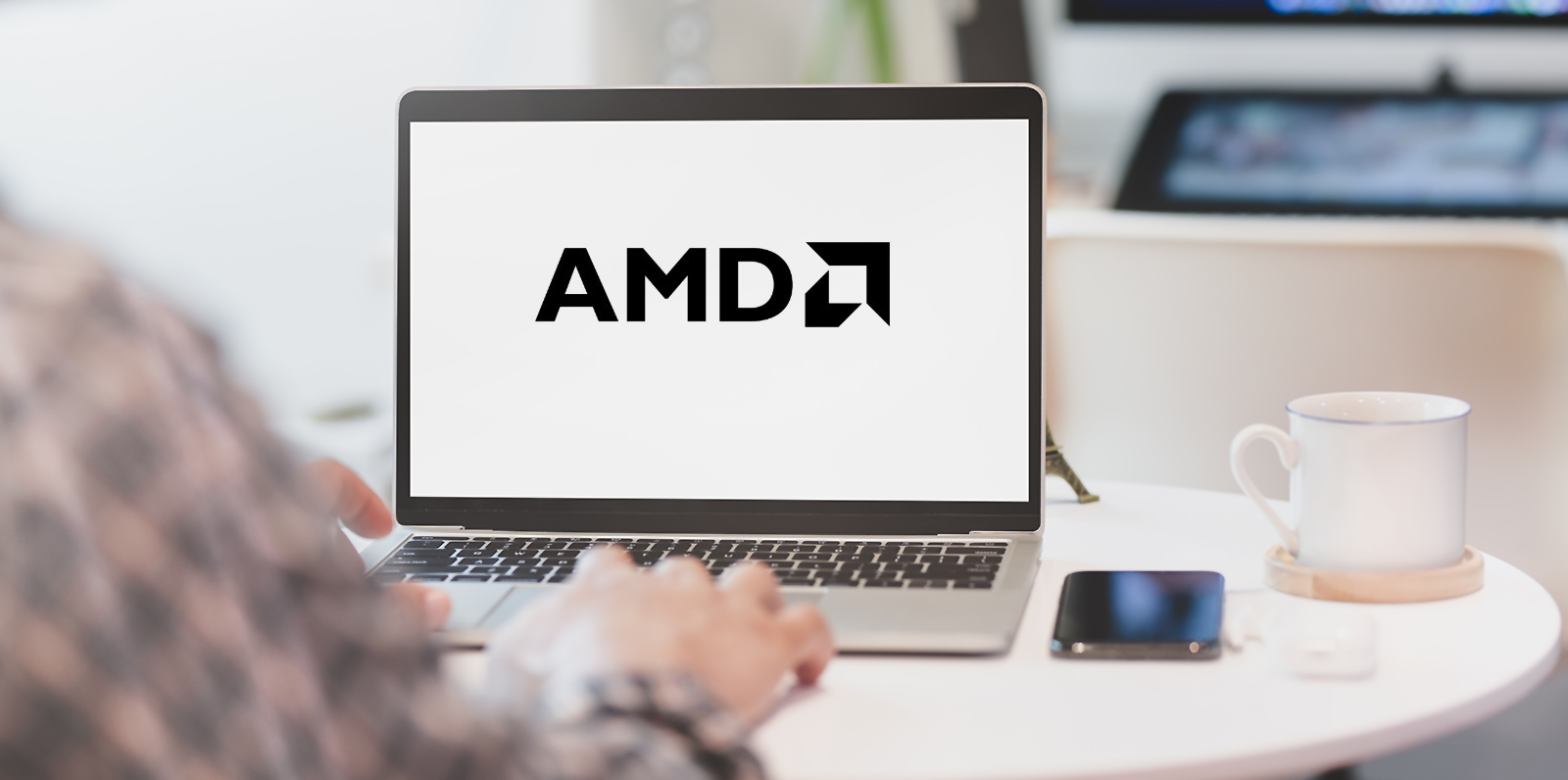 AMD Radeon Pro 5600M Mobile GPU Now Available for 16-inch MacBook Users