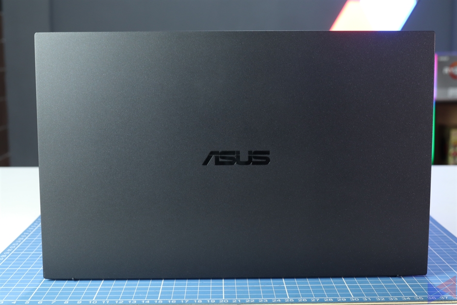 ASUS ExpertBook B9 is Made for the Demands of the Modern Workplace