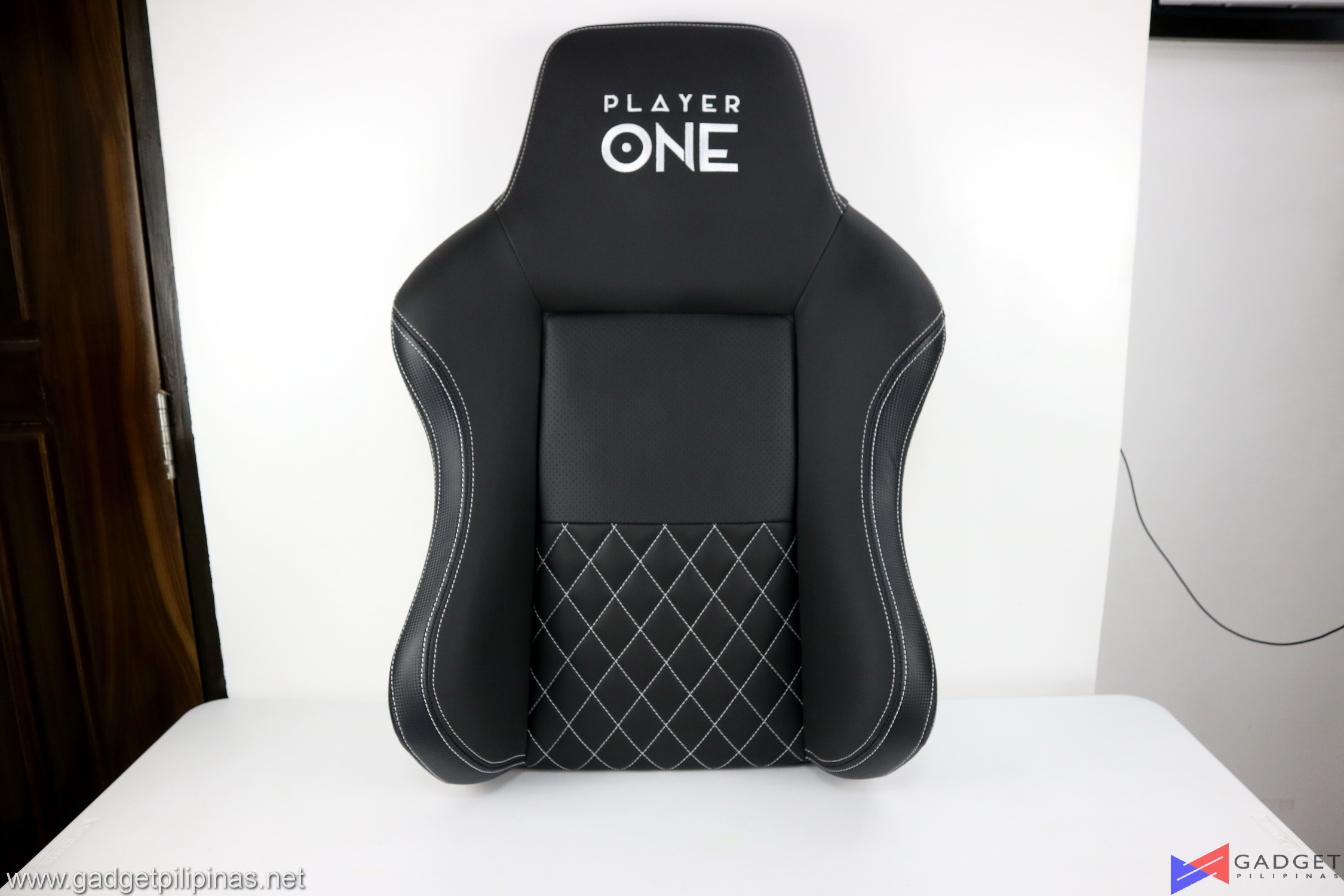 Player One Ghost v2 Gaming Chair Review 021