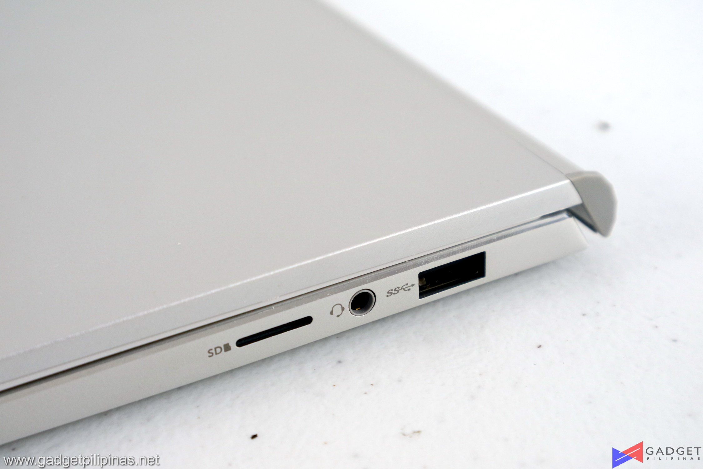Dell Inspiron 14 7400 Review 008