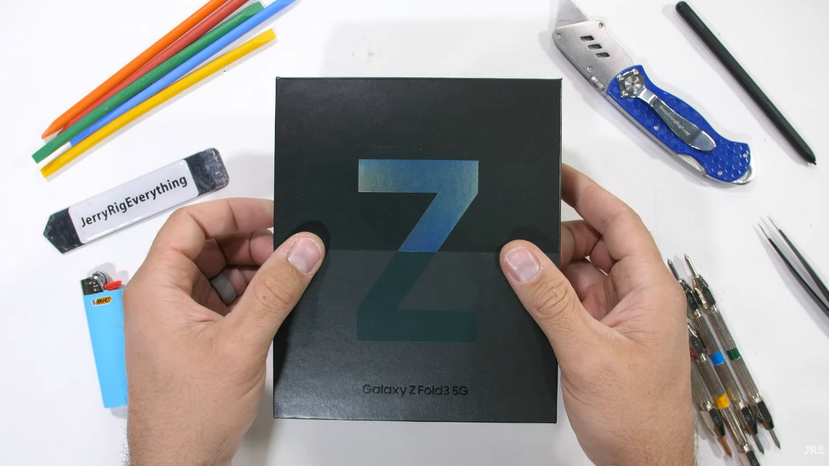 Samsung Galaxy Z Fold3 Survives the JerryRigEverything Durability Test