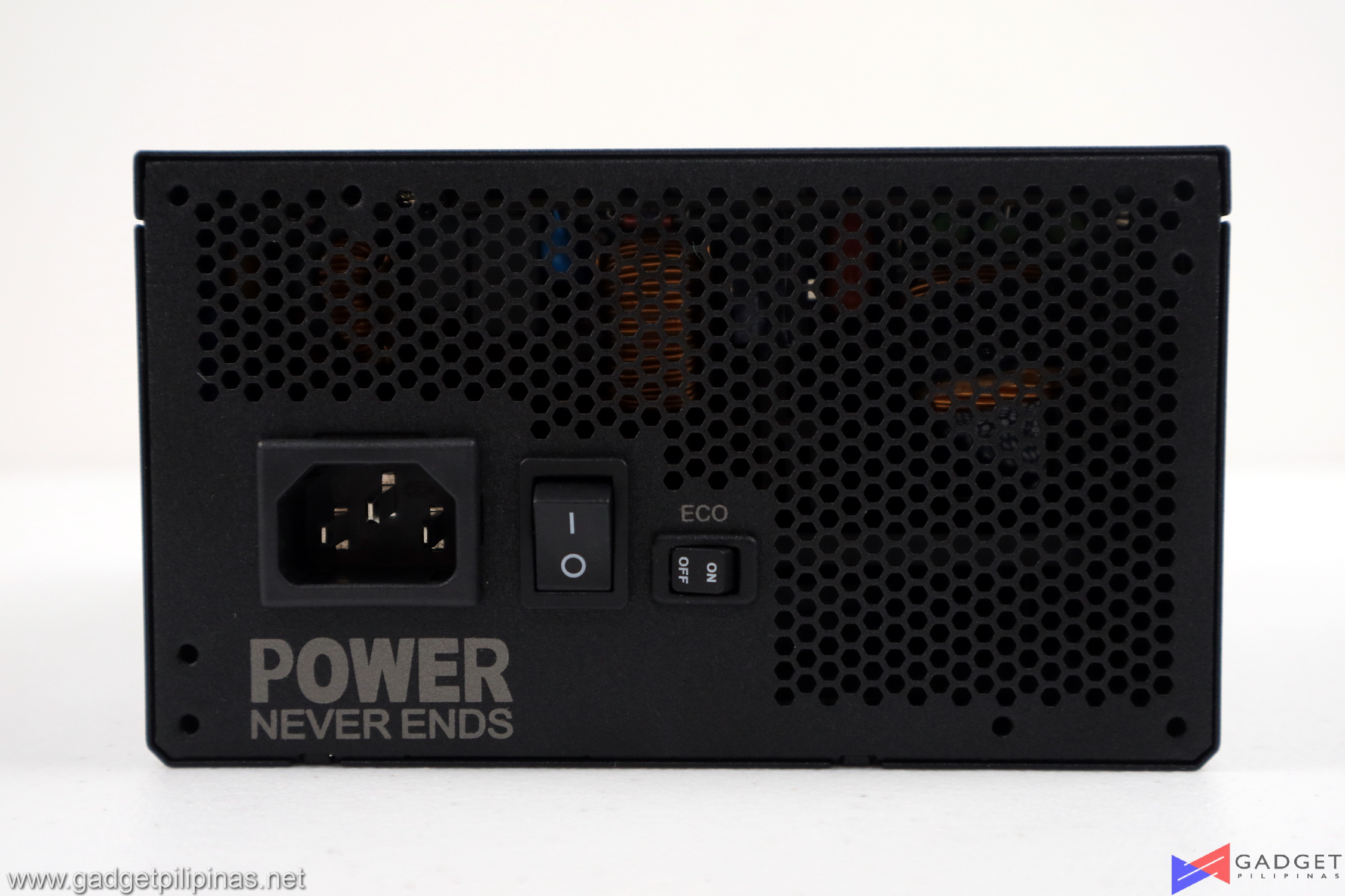 FSP Hydro PTM PRO 1200W 80+ Platinum Review 027
