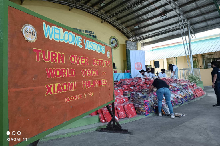Xiaomi Philippines - students World Vision 2