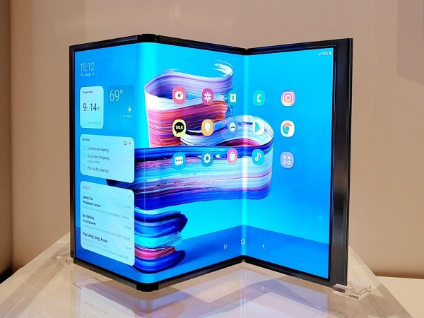 Samsung Display Showcases Four New Foldable Displays at CES 2022