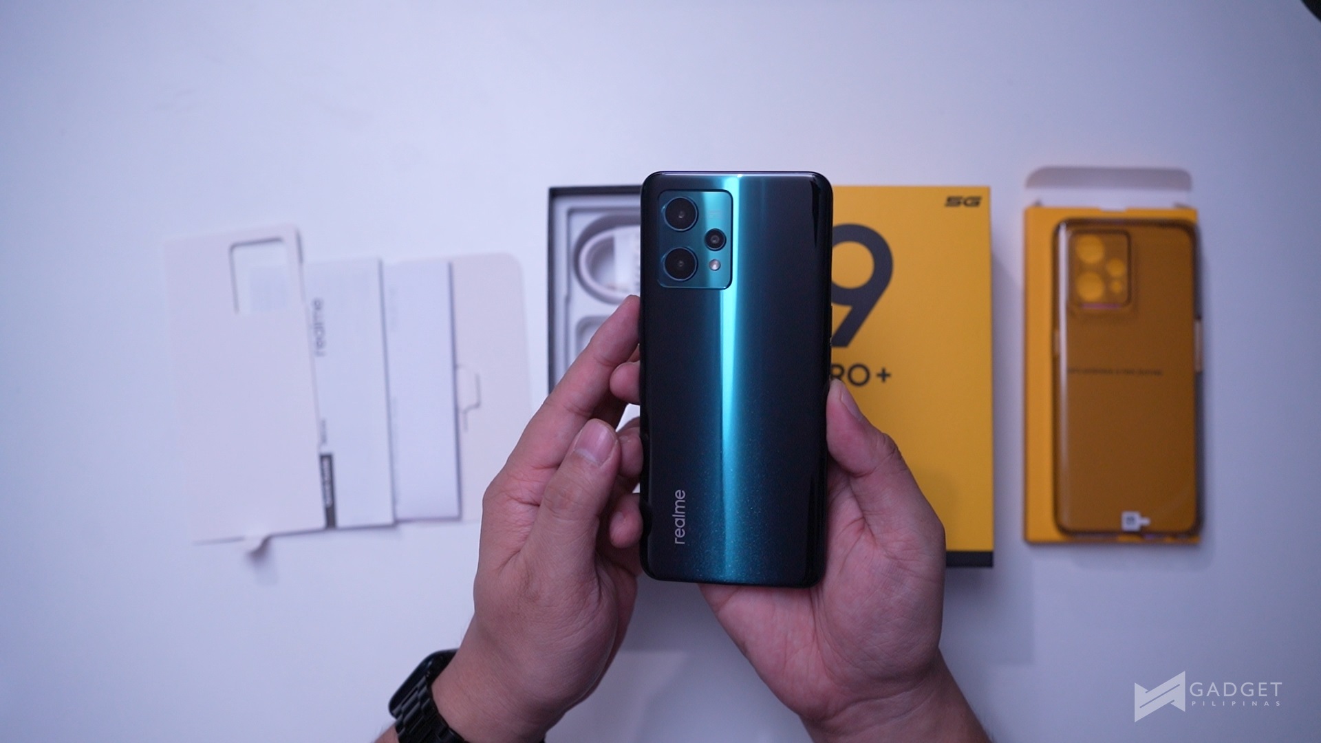 realme 9 Pro+ Unboxing and First Impressions