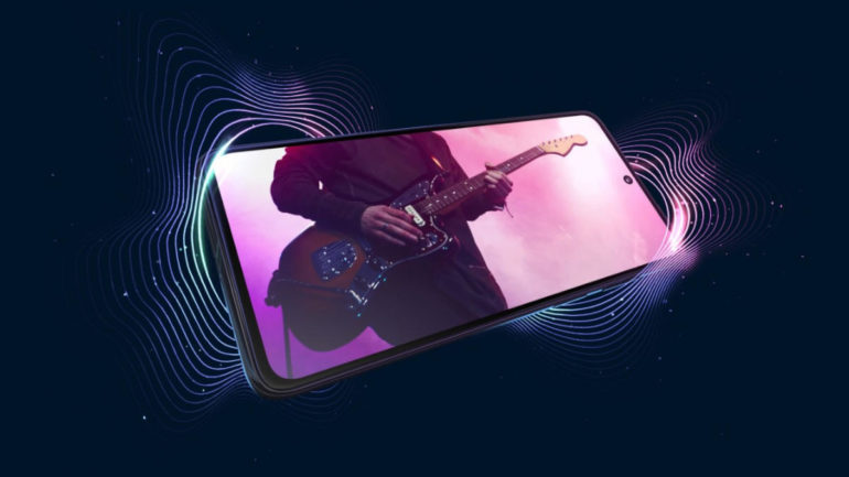 Moto G82 banner