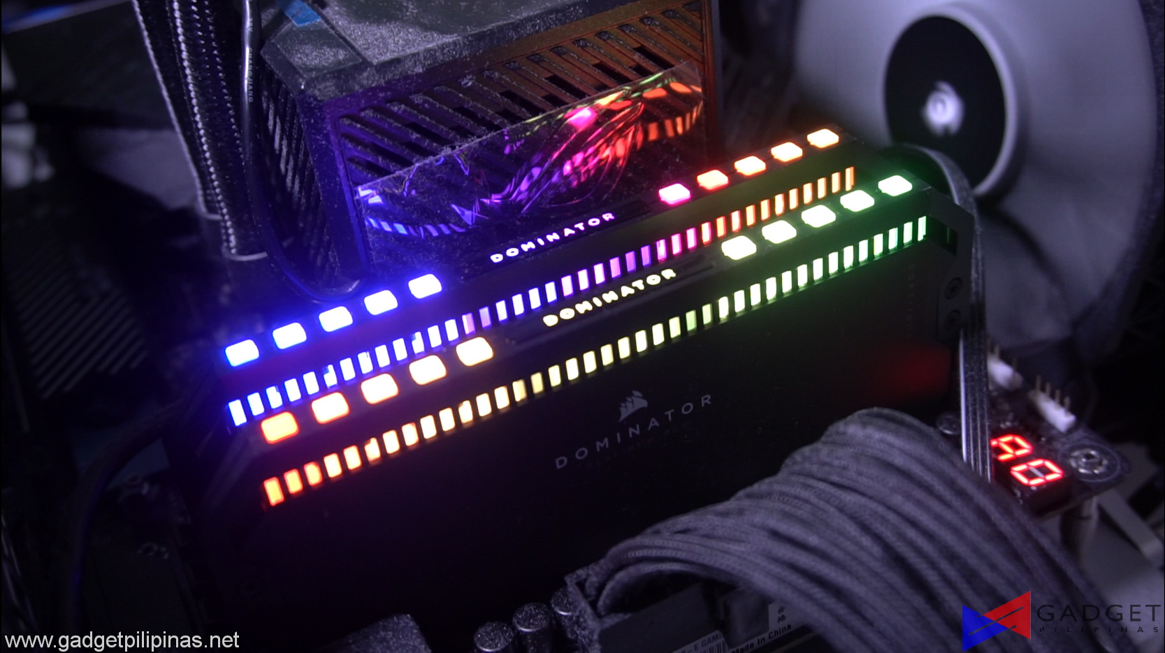 2022年最新版☆高級感溢れる コルセア DOMINATOR PLATINUM 32GB RGB