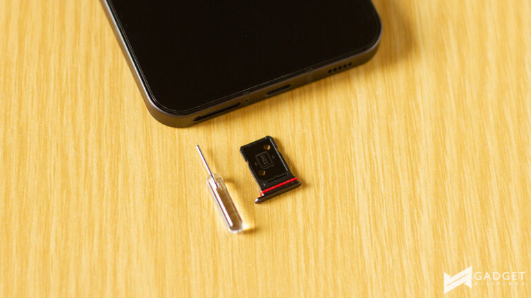 Nothing phone 1 review SIM tray