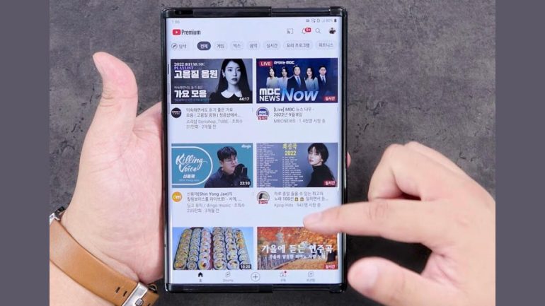 LG Rollable in hand with display extended