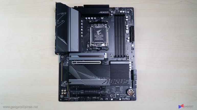 Gigabyte B650 Aorus Elite AX Review 009