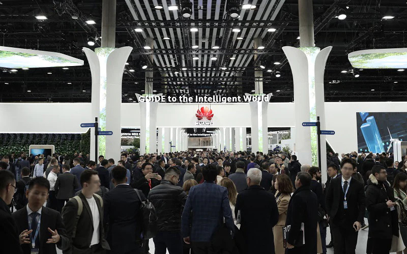 Huawei Accused of Tracking Visitors at MWC 2023