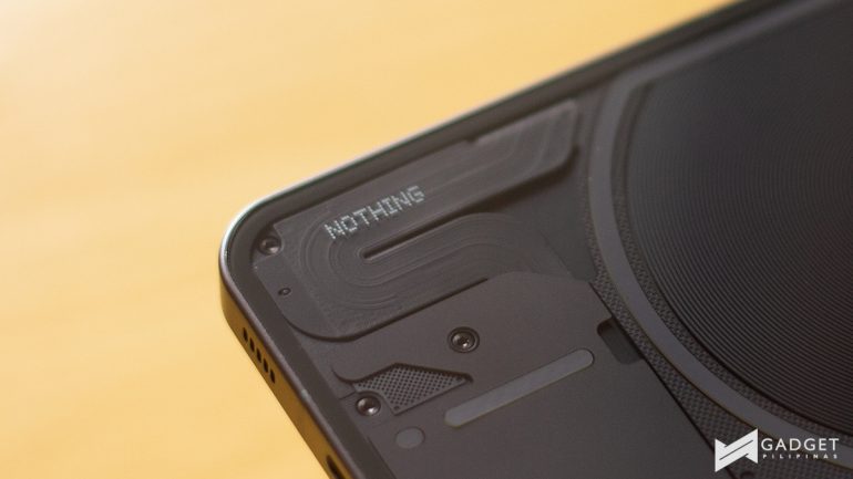 Nothing Phone (2) - Snapdragon 8 Series - 1