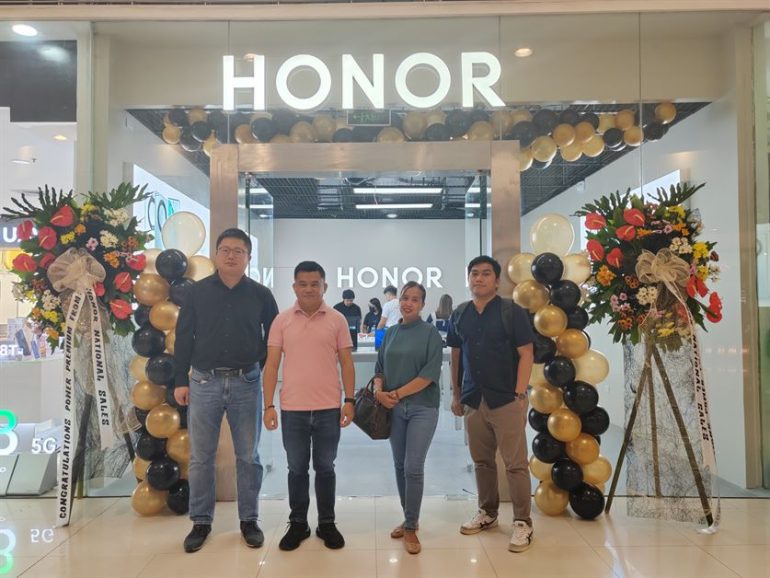 HONOR Experience Store SM City Marilao and Marikina (4)