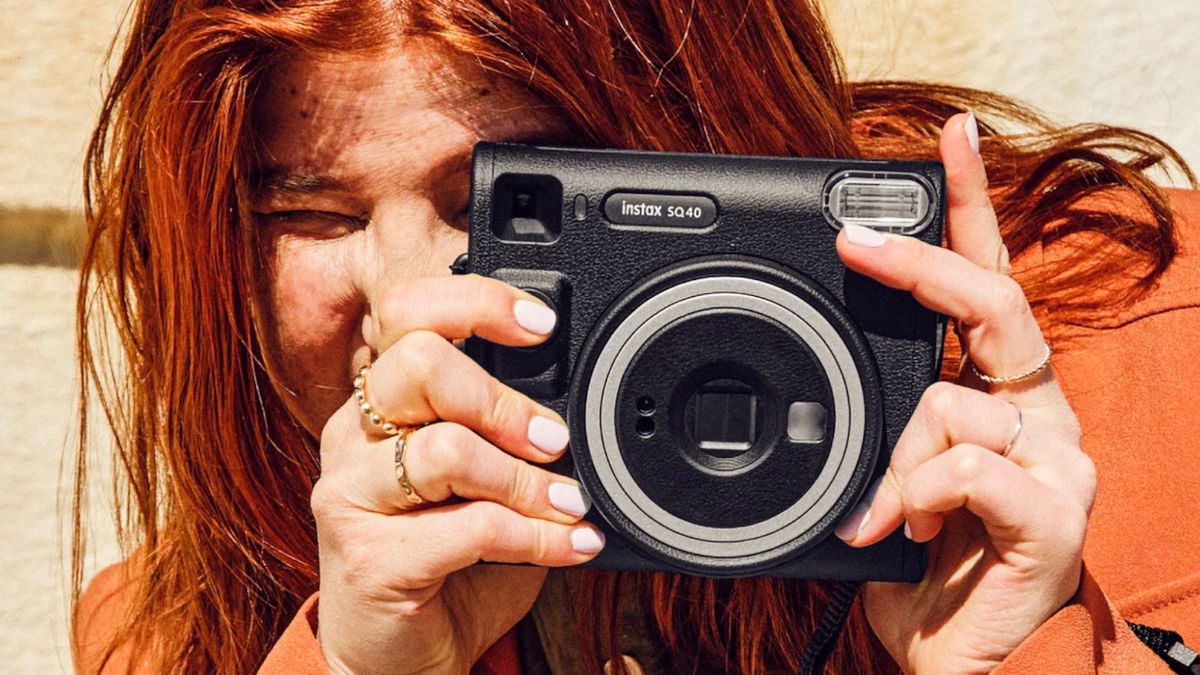 Fujifilm Instax SQ40 Launched with a Retro Design