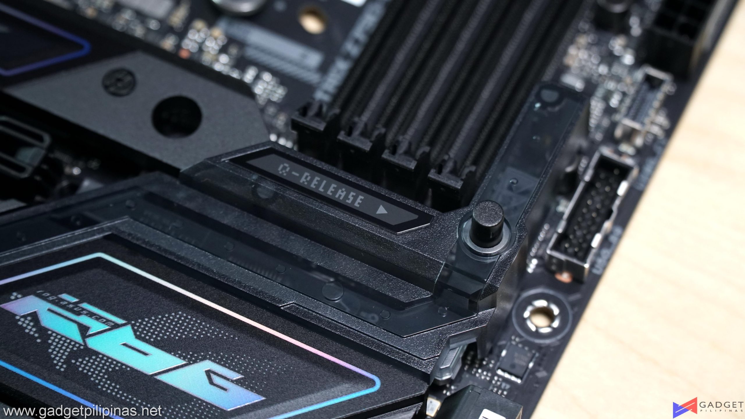 ASUS ROG Strix Z790 F Gaming WiFi II Review 034