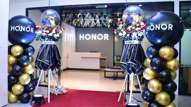 HONOR PH Goes Beyond 2023 Target, Opens New HQ