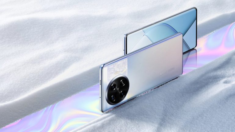 TECNO Spark 20 Pro+ MWC 2024 Lunar Frost