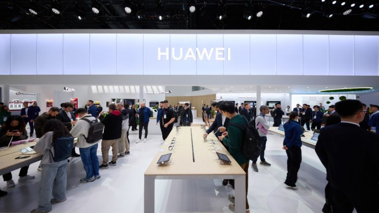 Huawei MWC 2024 booth