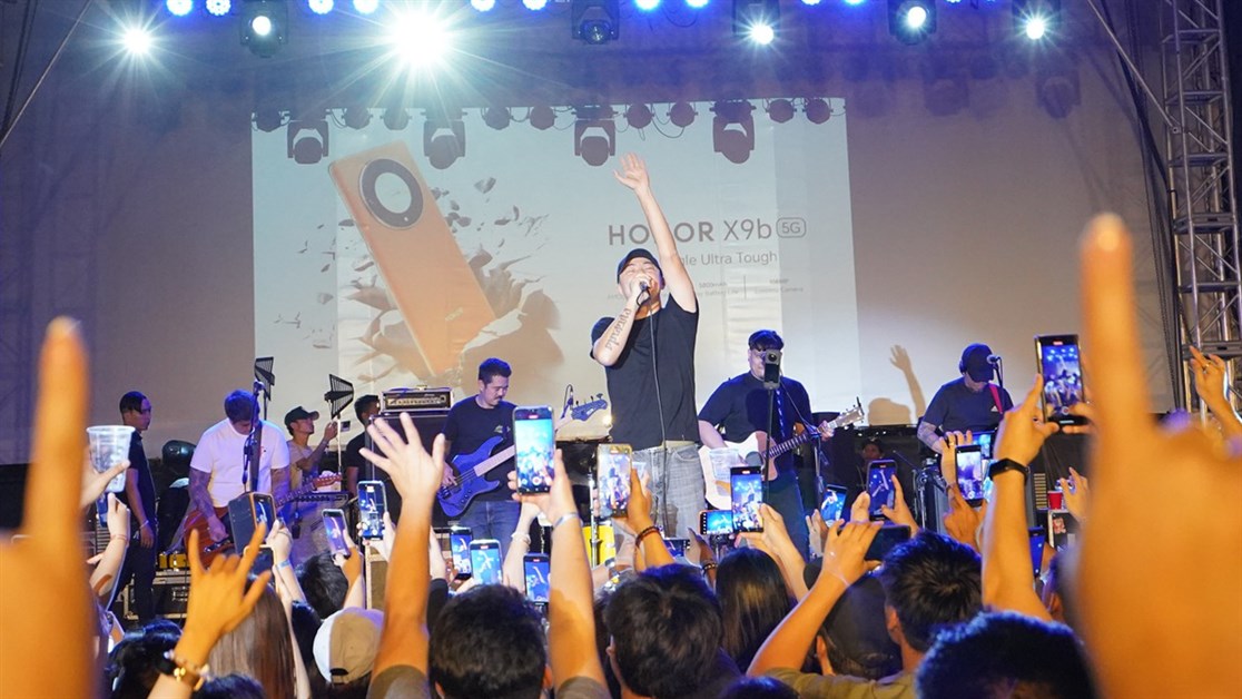 Main KV Parokya ni Edgar performed at the HONOR X9b 5G Bagsakan Concert