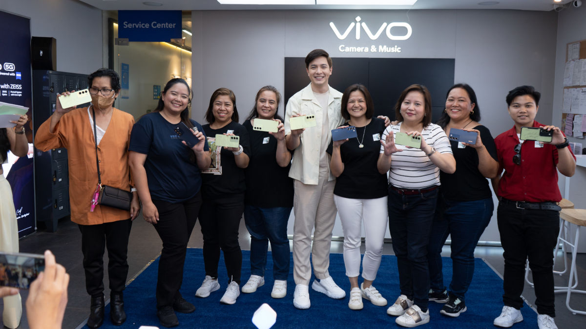 Fans Meet Alden Richards Thanks to vivo Y100