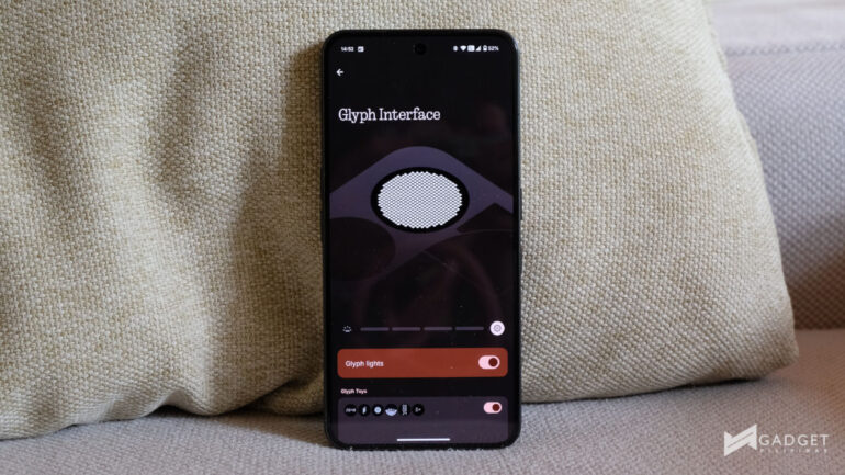 Nothing Phone (3) full review 2 Glyph Matrix 1