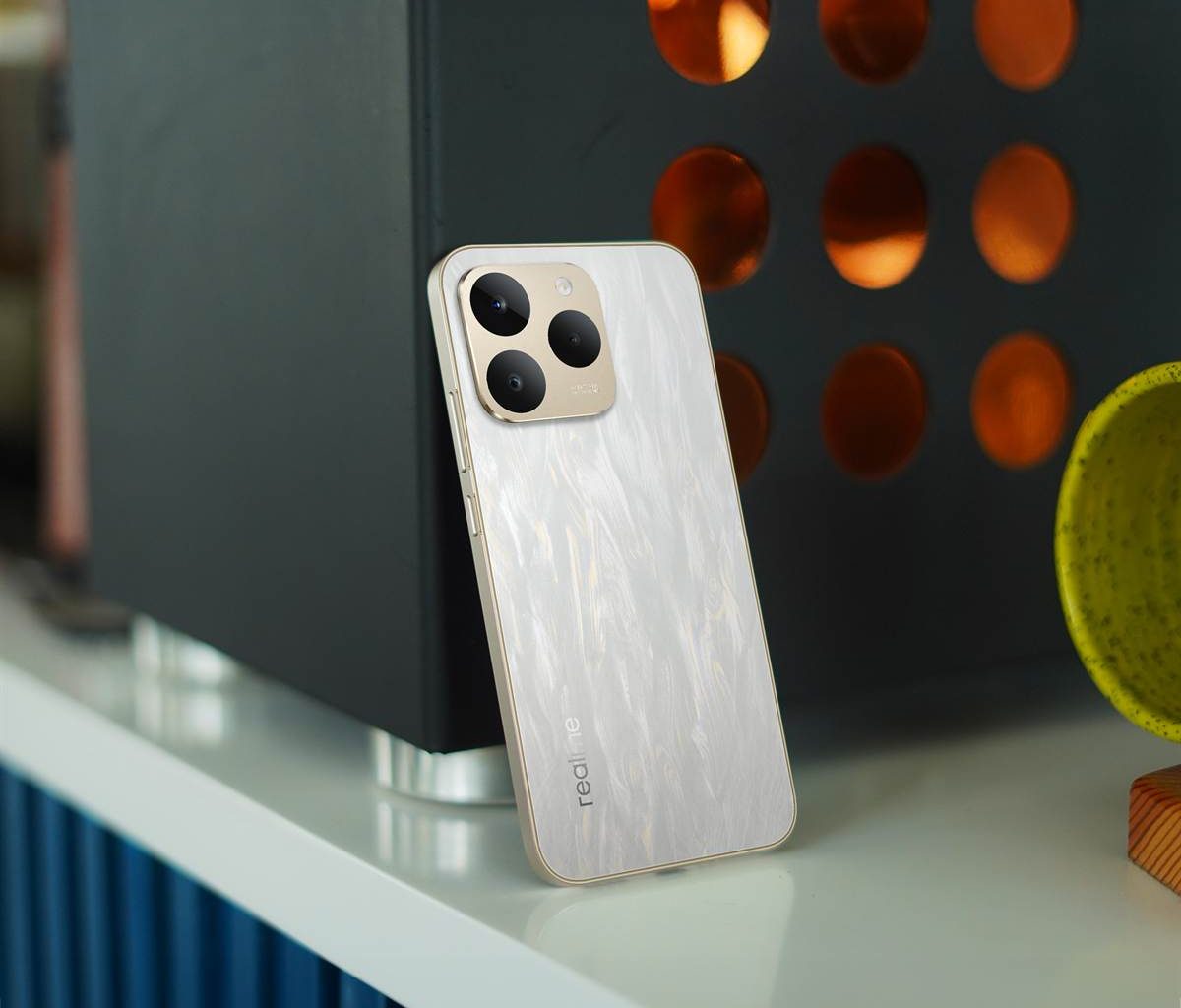 realme 15T 5G Teaser KV