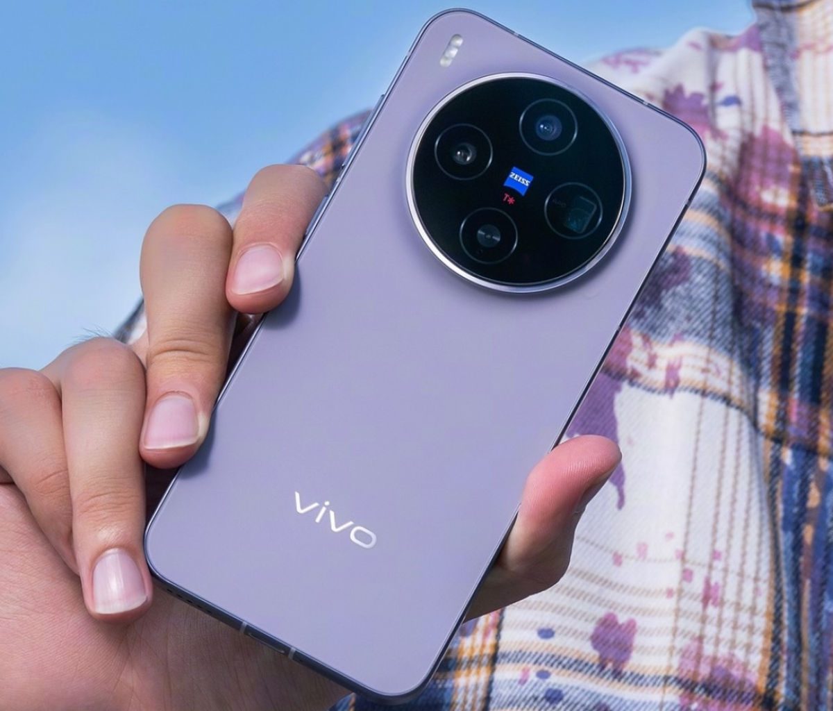 vivo X300 series China launch vivo X300 rear