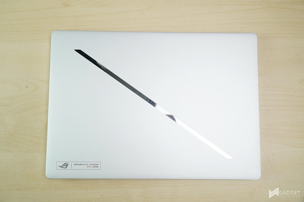 ASUS ROG Zephyrus G14 2025 Review 005