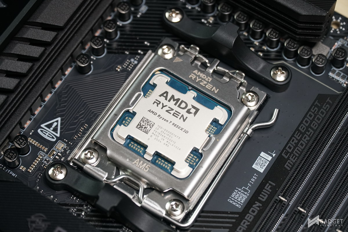 AMD Ryzen 7 9850X3D Review vs 9800X3D