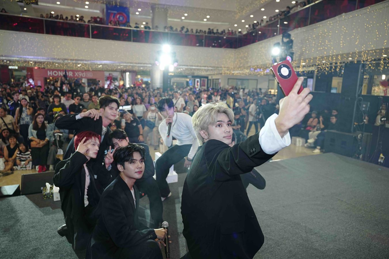 Horizon at HONOR X9d 5G Fan Fest