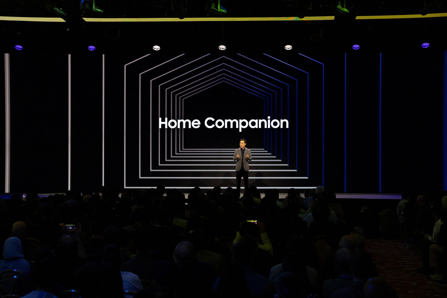 Samsung The First look 6