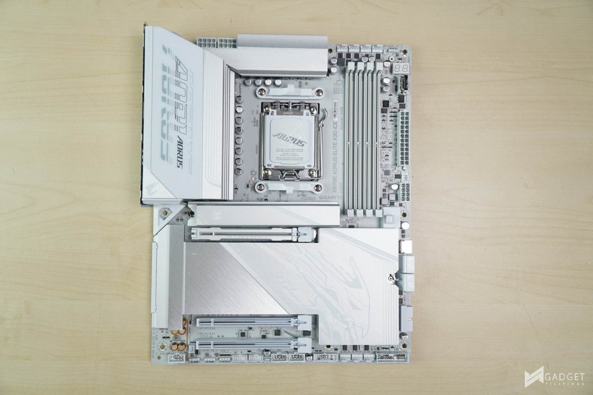 Gigabyte X870E Aorus Elite X3D ICE Review 028