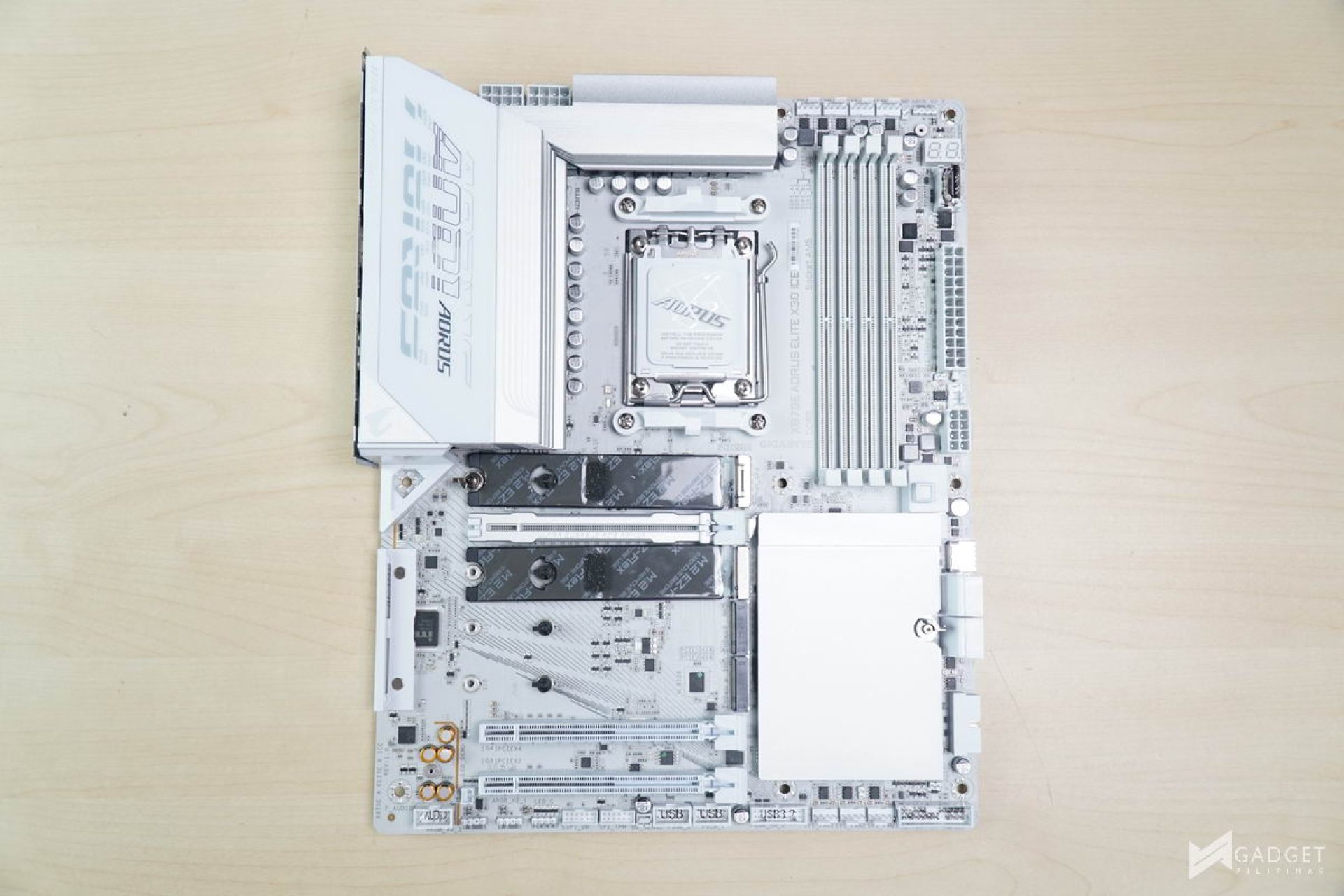 Gigabyte X870E Aorus Elite X3D ICE Review 059