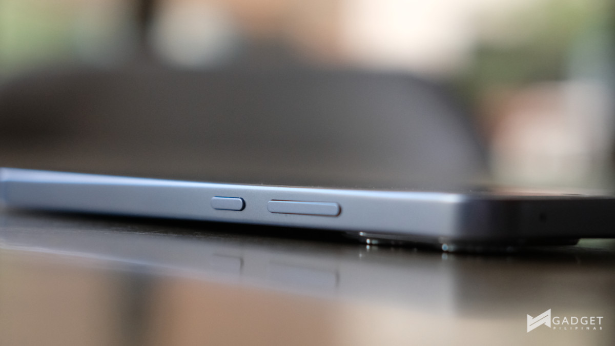 OPPO Reno15 F 5G Review buttons