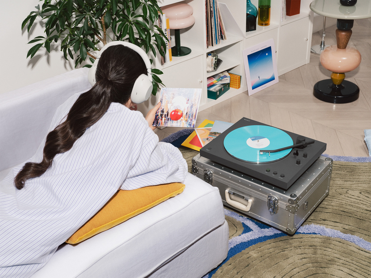 Sony PS LX3BT Bluetooth wireless listening