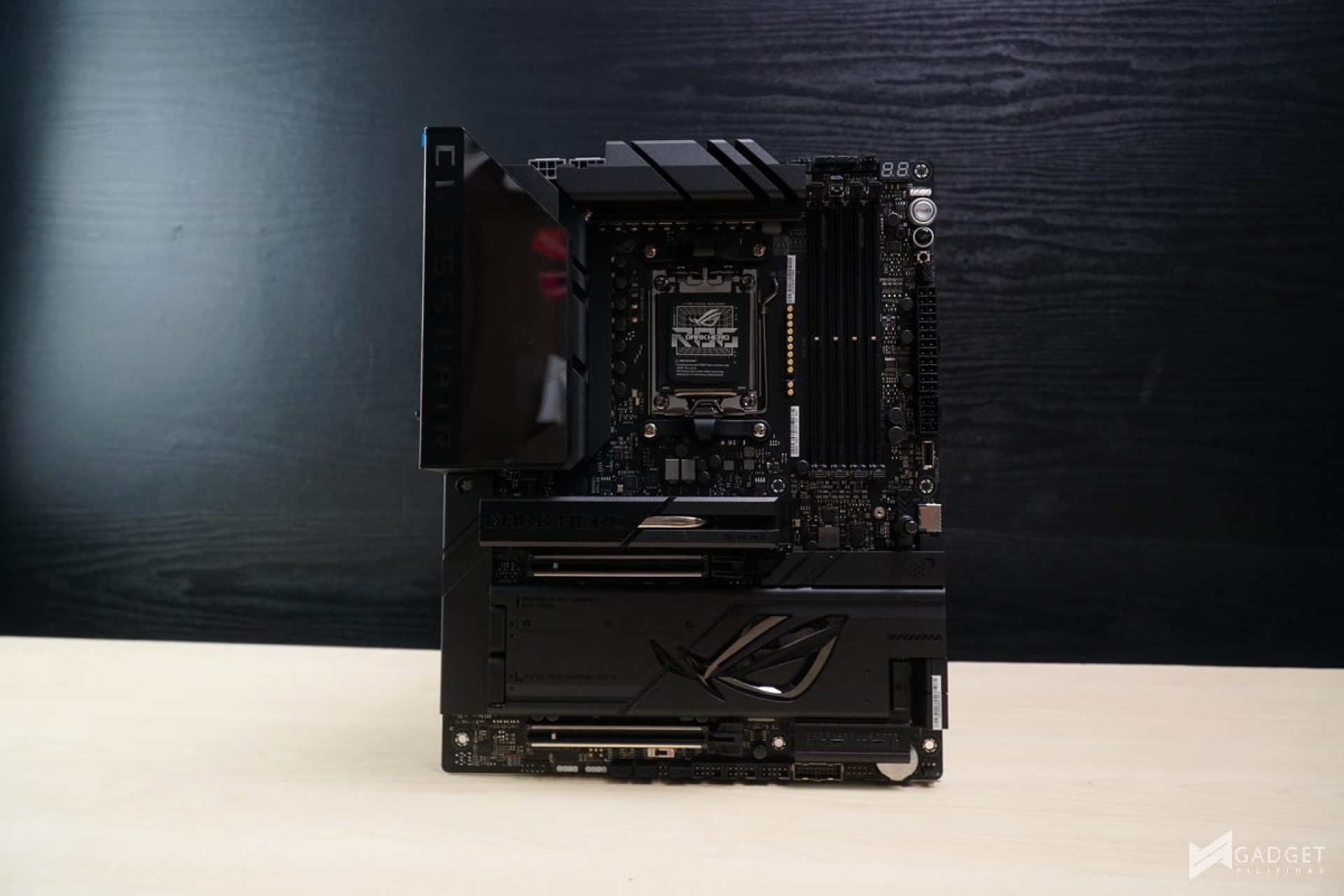 ASUS ROG Crosshair X870E Dark Hero Review PH