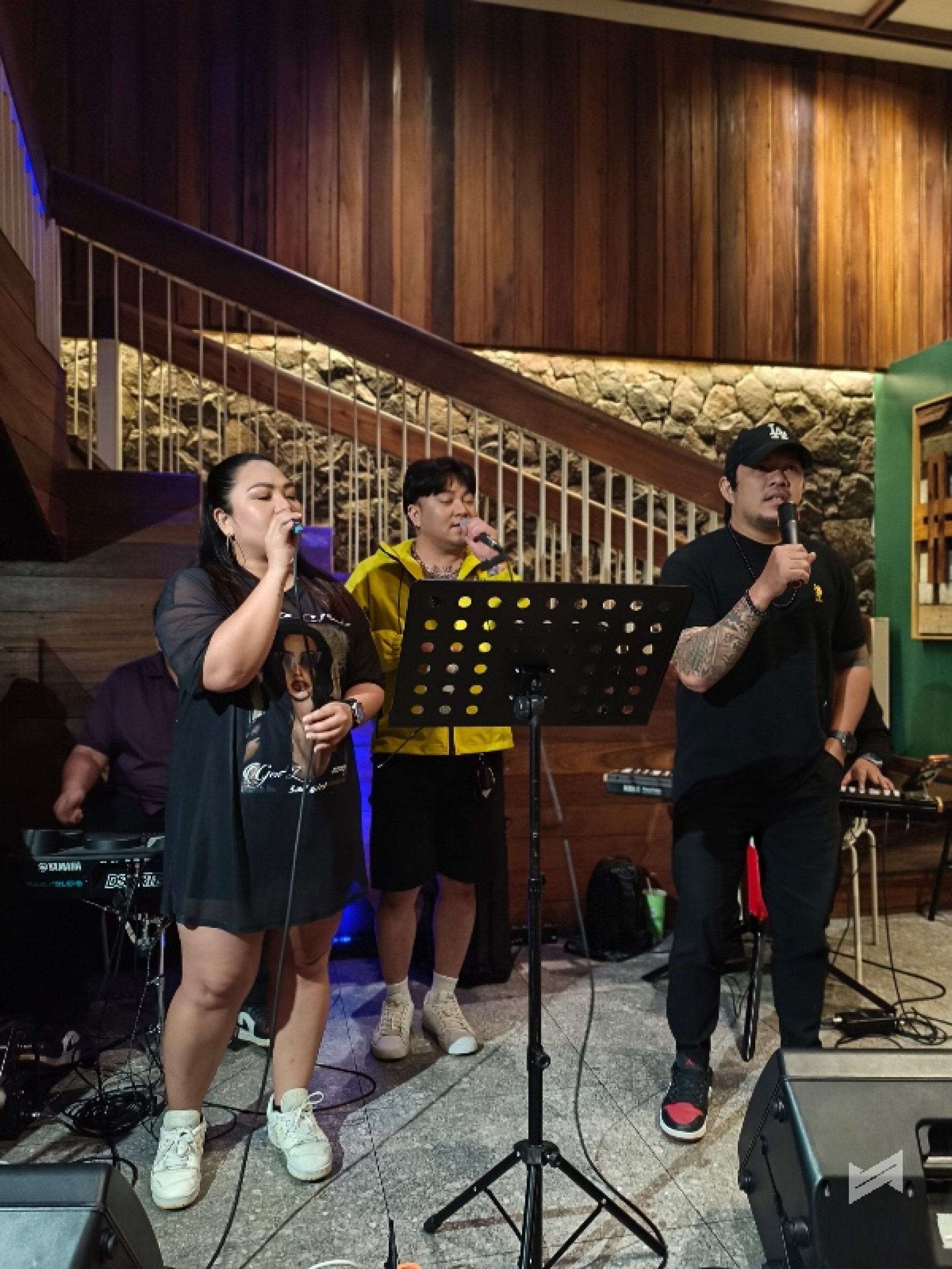 POCO X8 Pro Max Review Sample Photo 3