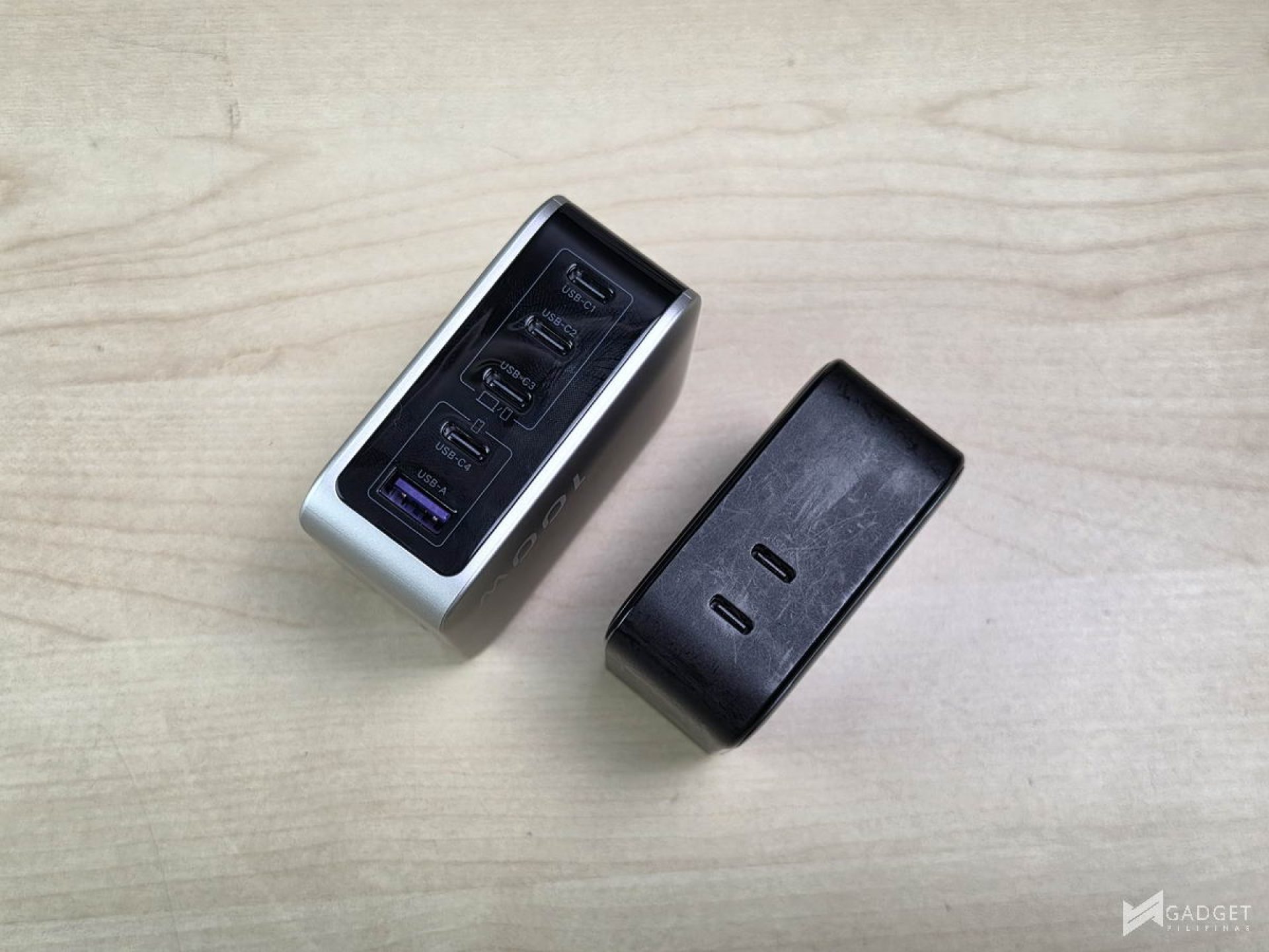 UGREEN Nexode Pro 100W 5 Port Charger Review 002