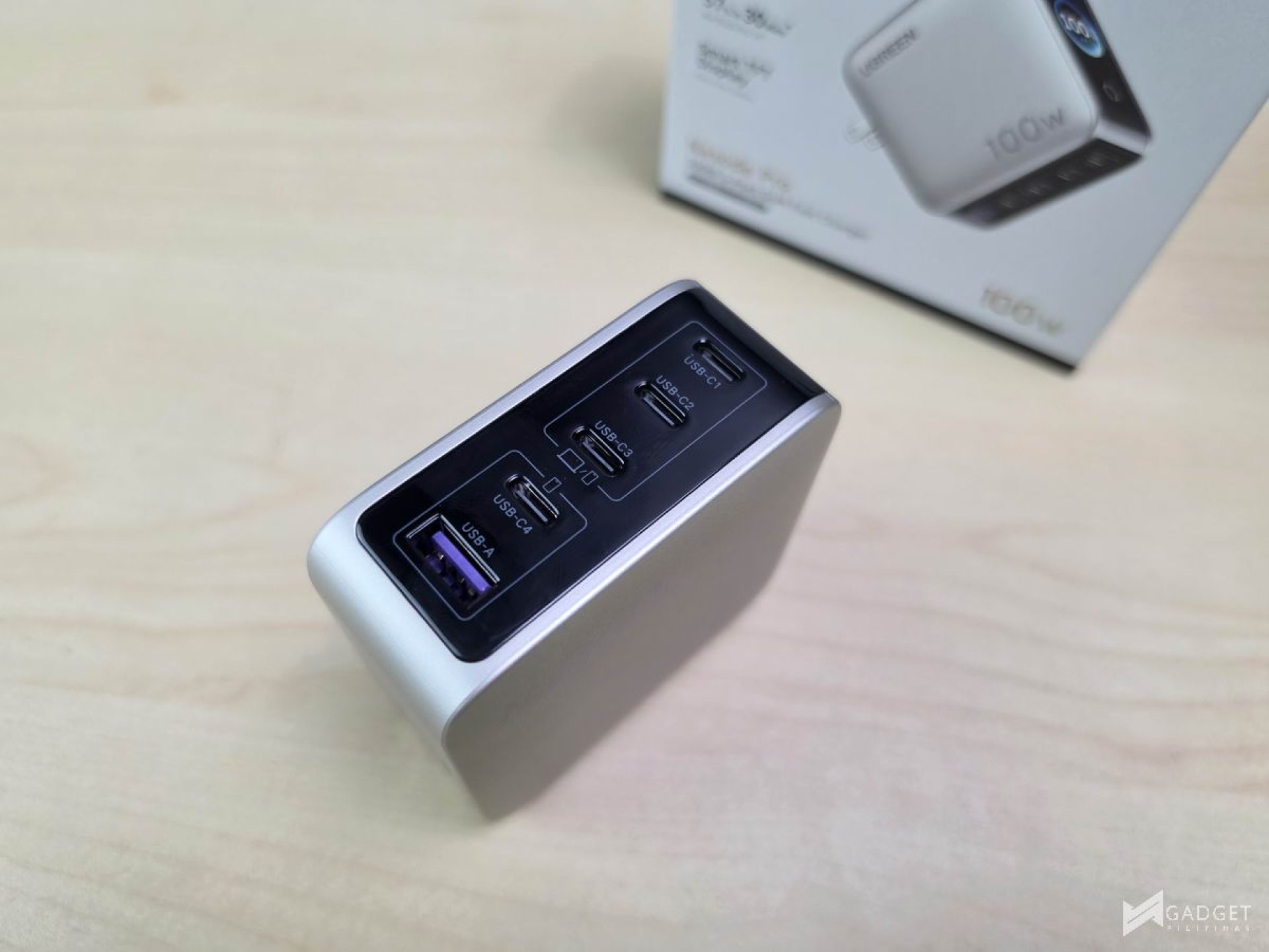 UGREEN Nexode Pro 100W 5 Port Charger Review 003